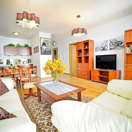 Luxury Rockefeller - Sea Towers Apartment กดิเนีย ห้อง รูปภาพ