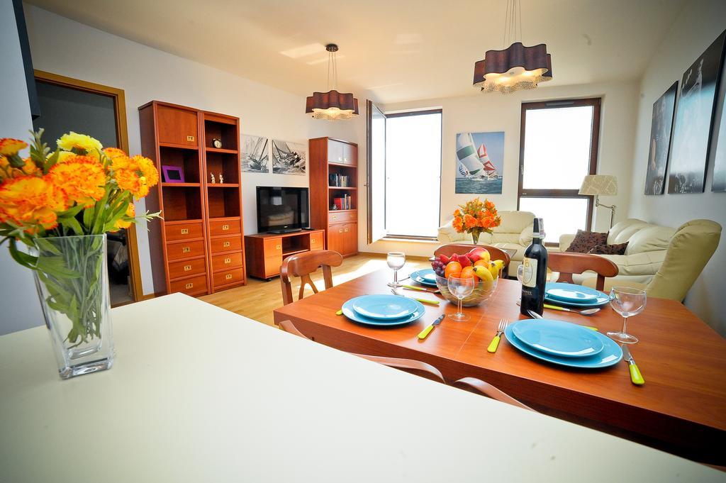Luxury Rockefeller - Sea Towers Apartment กดิเนีย ห้อง รูปภาพ