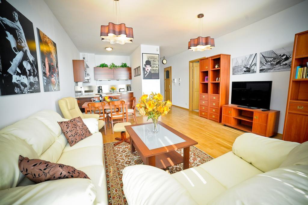 Luxury Rockefeller - Sea Towers Apartment กดิเนีย ห้อง รูปภาพ